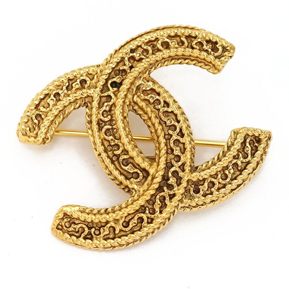 CHANEL CC Logo Vintage Brooch Gold Tone Pin Auth w/Box q1141-2 - Picture 10 of 15